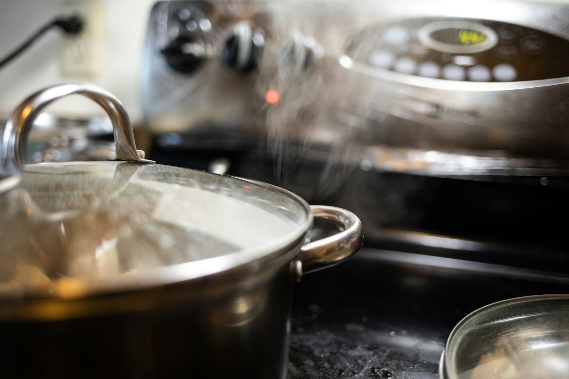 Banishing Cooking Odors from Your Arlington Kitchen